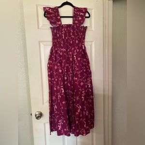 Medium Hill House Ellie